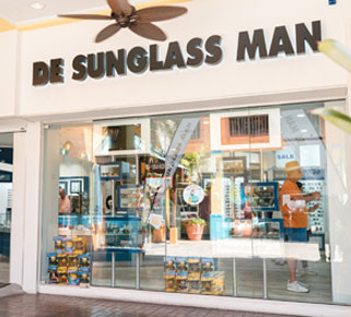 De Sunglass Man